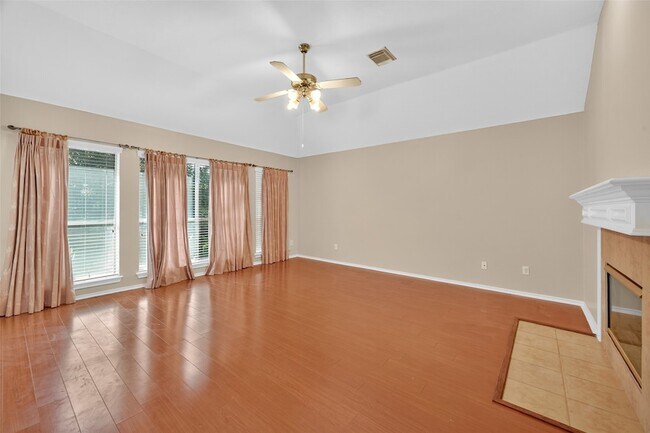 Building Photo - 11714 Peachwood Lake Dr