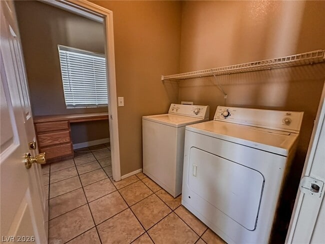 Building Photo - 1620 Rising Pebble Ct