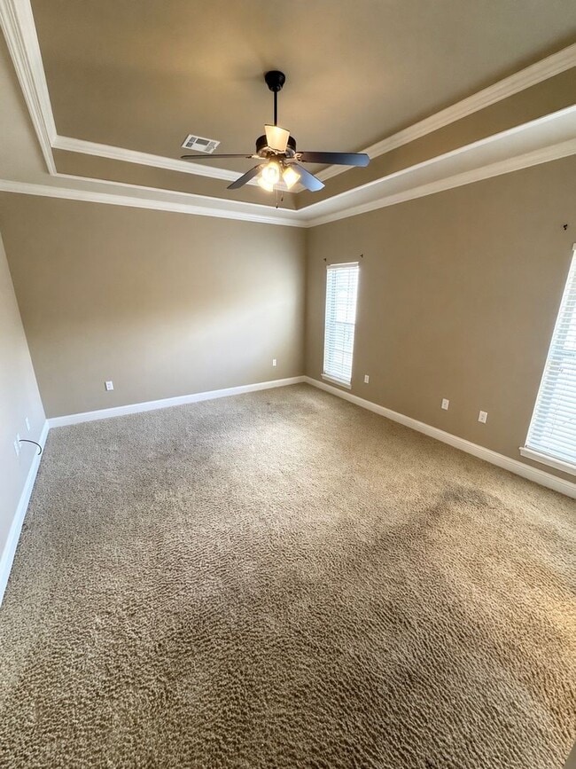 Building Photo - South Bossier Beauty!