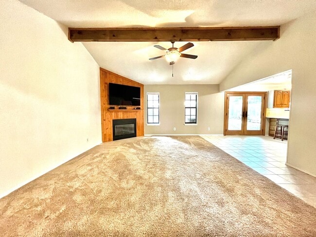 Building Photo - 1328 Kings Row