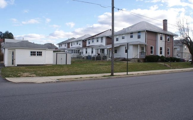 Building Photo - Fleetwood Borough Rental