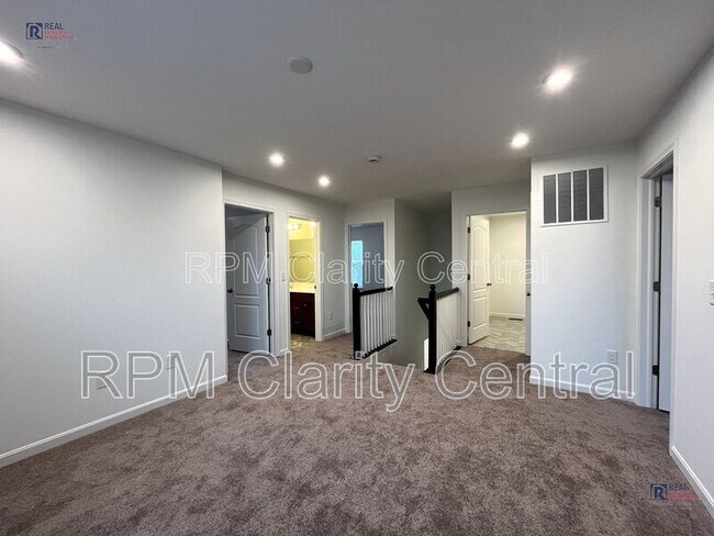 Building Photo - 375 Alonzo Palmer St