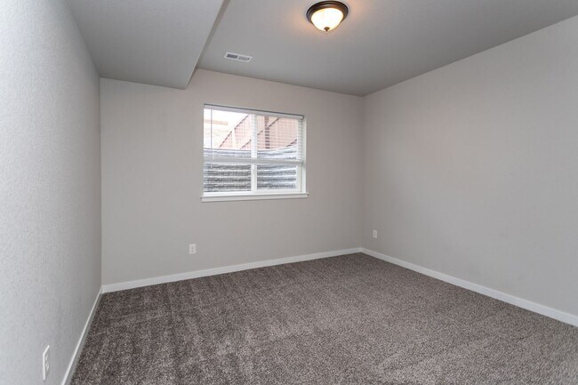 Building Photo - Spacious 5-Bedroom Home with Finished Base...