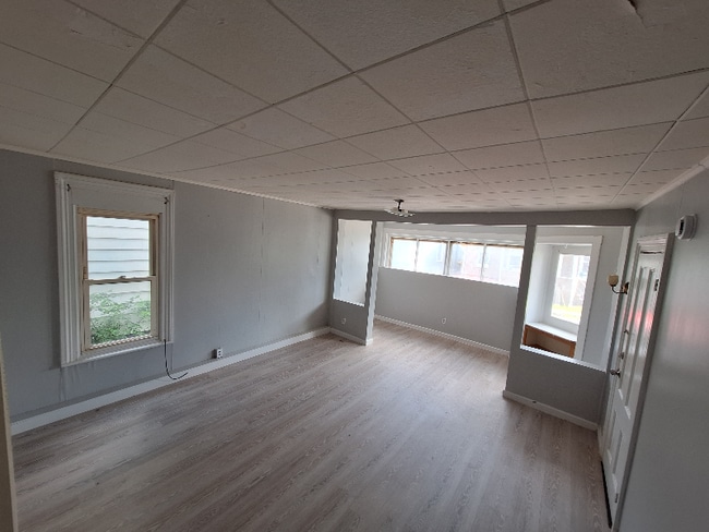 Building Photo - 87 W Pierpont St