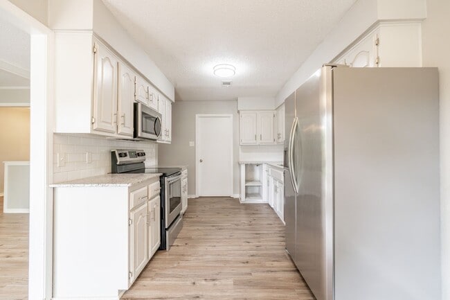 Building Photo - Beautiful 3 Bed 2 Bath Home for Rent in Fo...