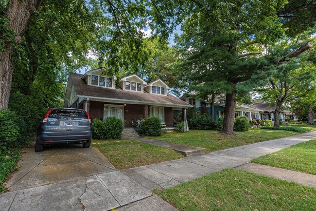 Sylvan Park bungalow, 4508 Park Ave. 2br,... - Sylvan Park bungalow, 4508 Park Ave.  2br,...