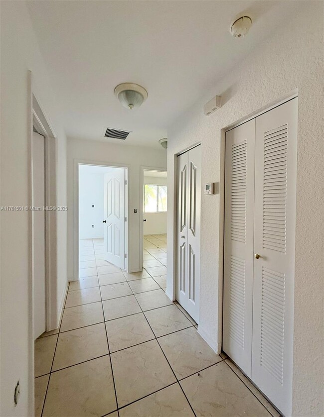 Building Photo - 8803 NW 109th Pl