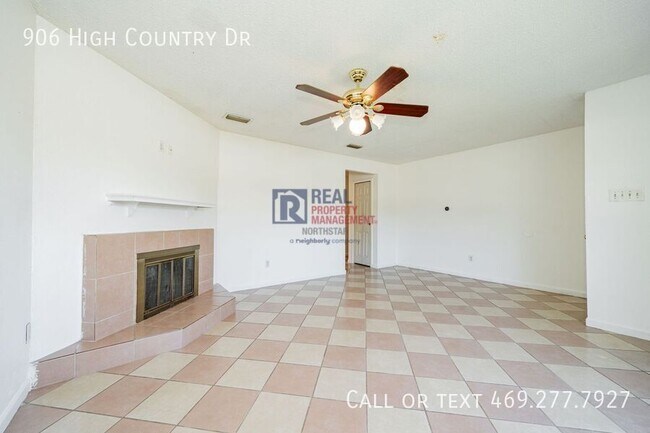Building Photo - 906 High Country Dr