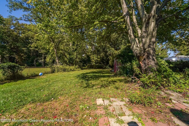 Building Photo - 23 Briarcliff Pl