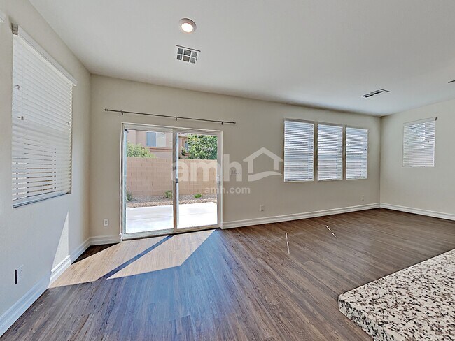 Building Photo - 10474 Marias St