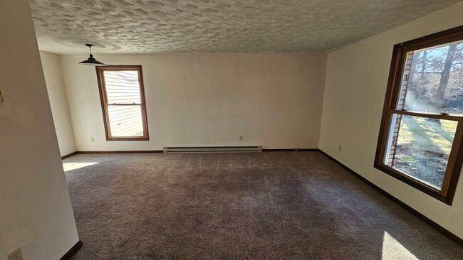 Building Photo - 3306-3308 Shelley Dr