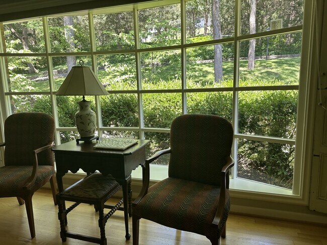 Building Photo - Shy's Hill Road Rental