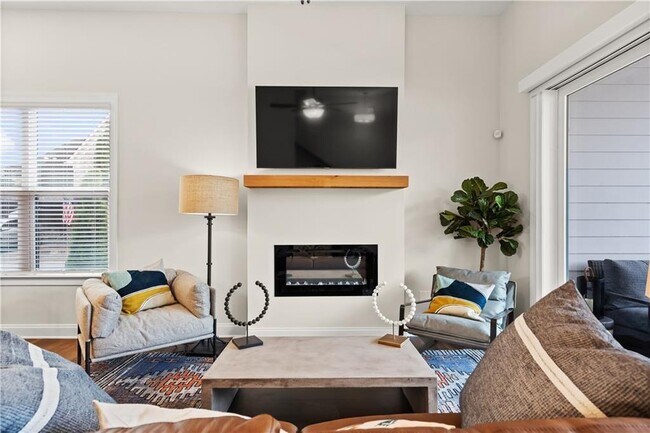 Building Photo - 637 Stickley Oak Way