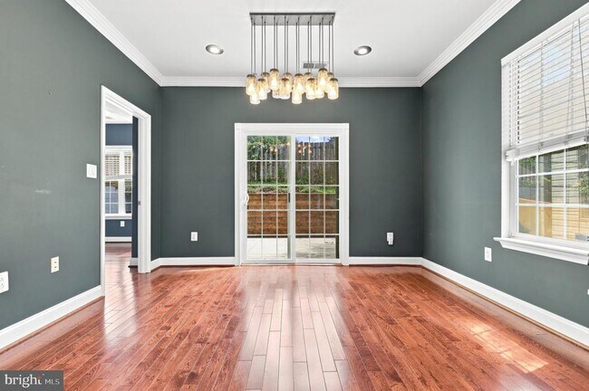 Building Photo - 10717 Bentley Ln