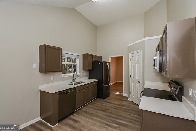 Building Photo - 4737 Brookwood View