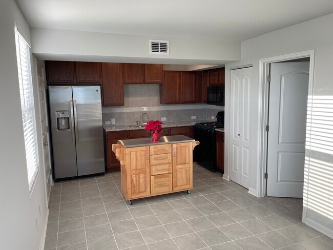 Building Photo - 588 Ferrule Dr