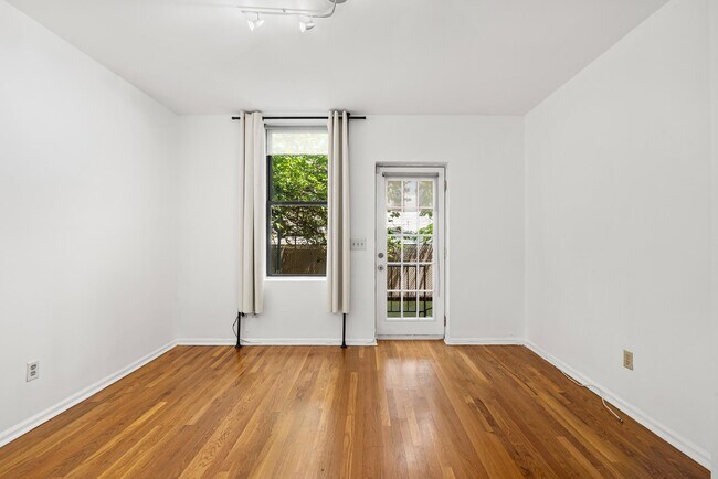 Building Photo - 222-224 48th St