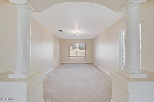 Building Photo - 432 Staghorn Pass Ave