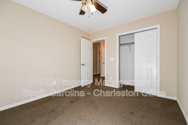 Building Photo - 5150 Trump St