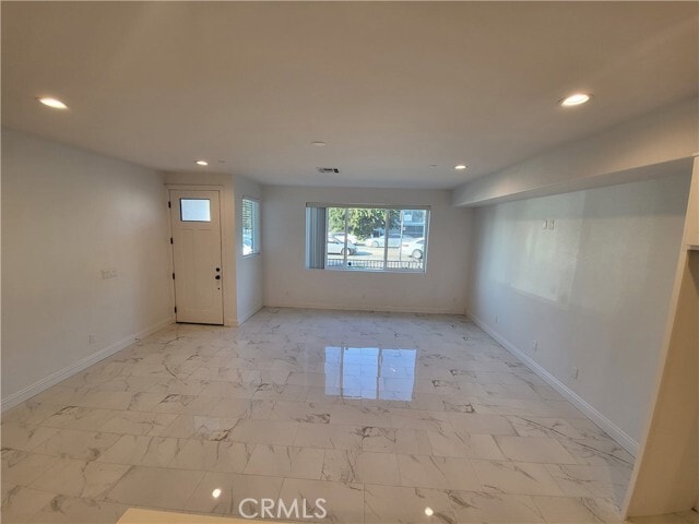 Building Photo - 14614 Vanowen St