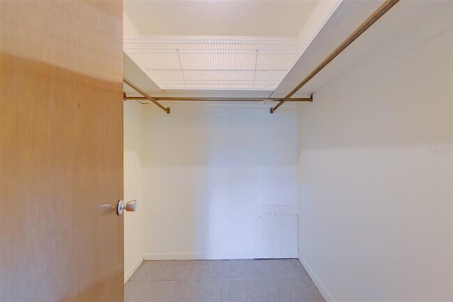 Building Photo - 8301 Bardmoor Blvd