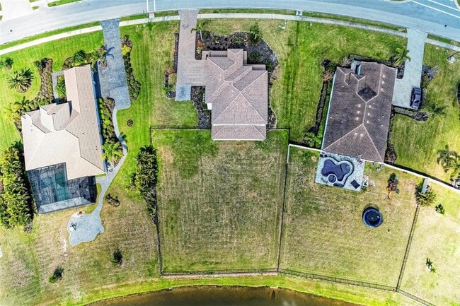 Building Photo - 4789 Vasca Dr