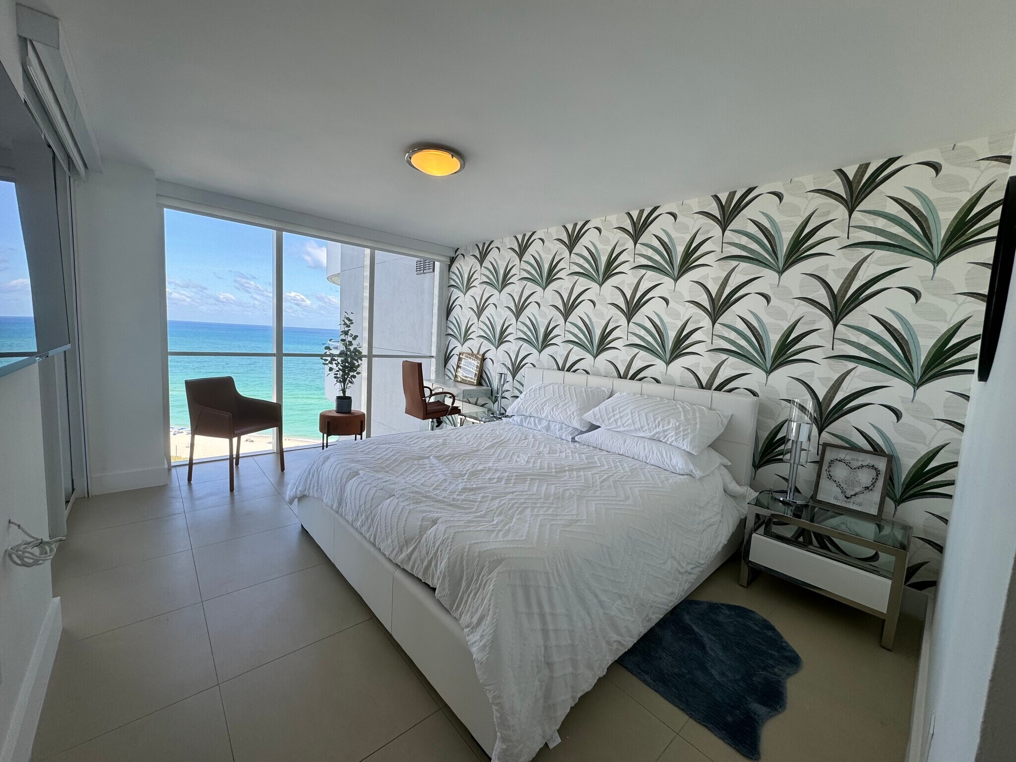 Master bedroom - 6301 Collins Ave