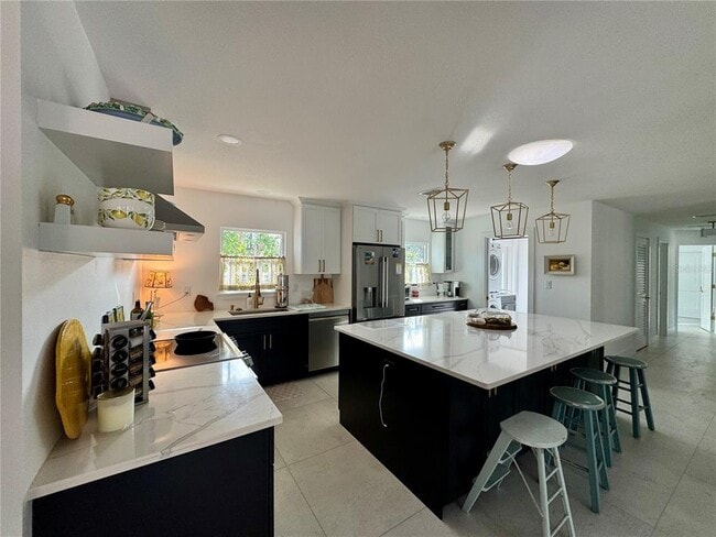 Building Photo - 7372 Melaleuca Way