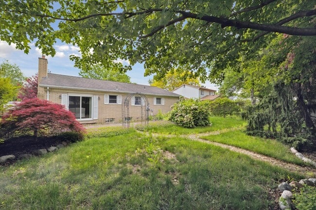 Building Photo - 25568 Kinyon St