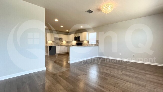 Building Photo - 13269 Fowler Dr