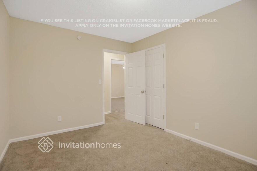 Building Photo - 4496 Fowler Ln
