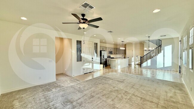 Building Photo - 1235 W Sparrow Dr