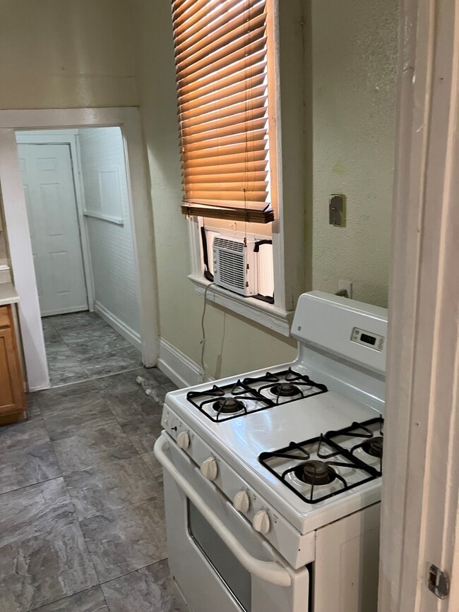 Kitchen - 1332 Frenchmen St