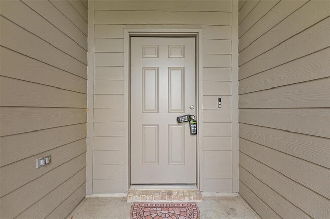 Building Photo - 21143 Waze Lewis Dr