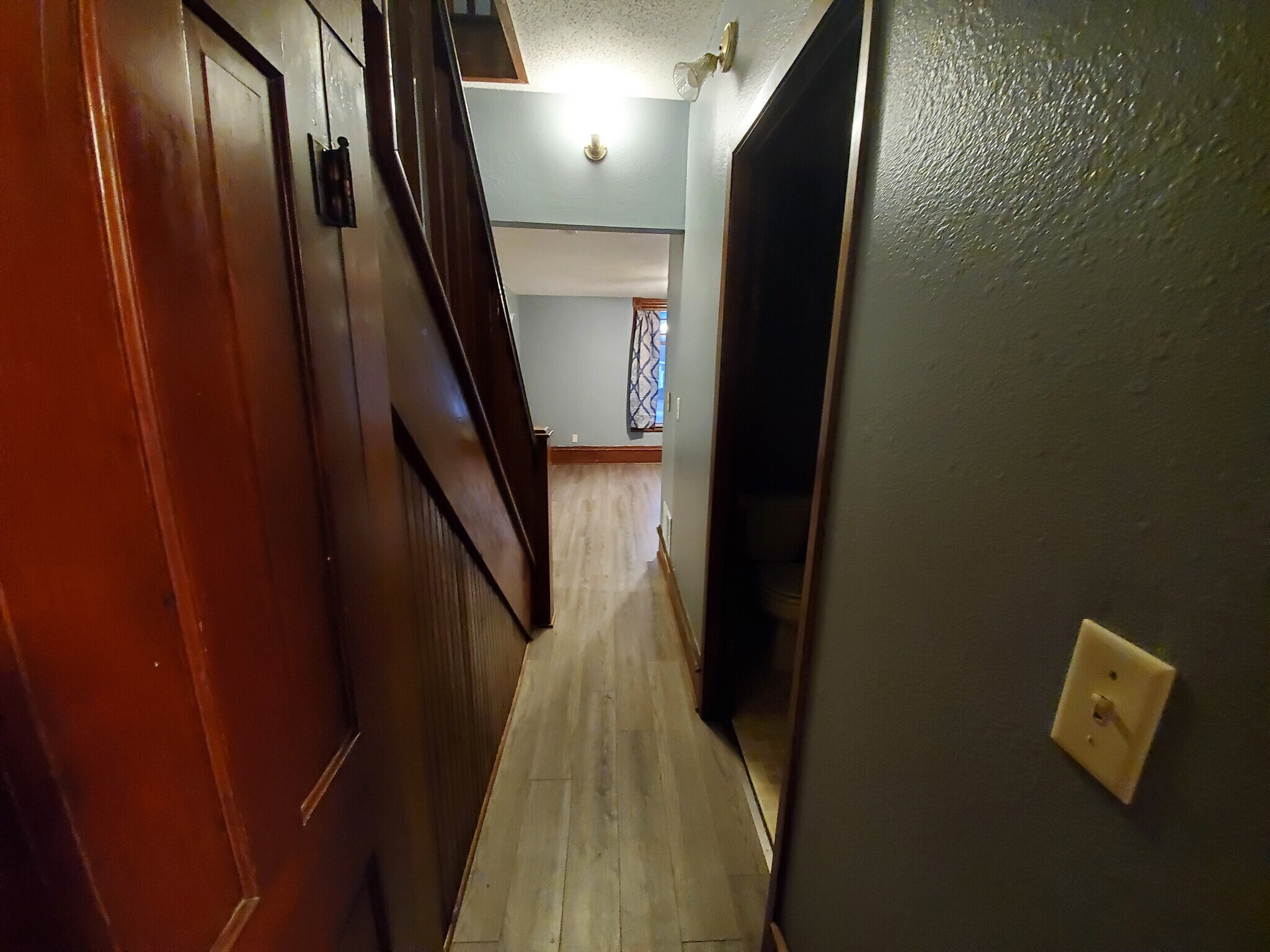 Building Photo - 104 NW 2nd St