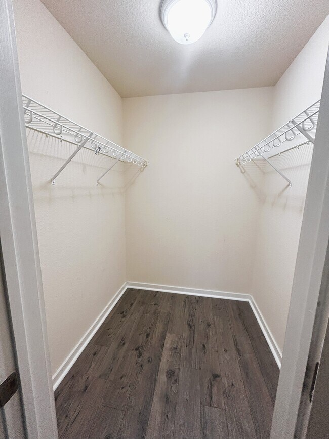 Building Photo - 248 Craftsman Cir