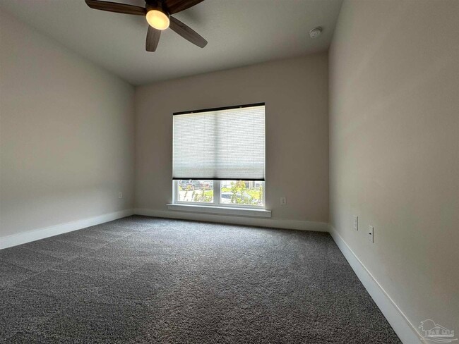 Building Photo - 236 Camellia Dr