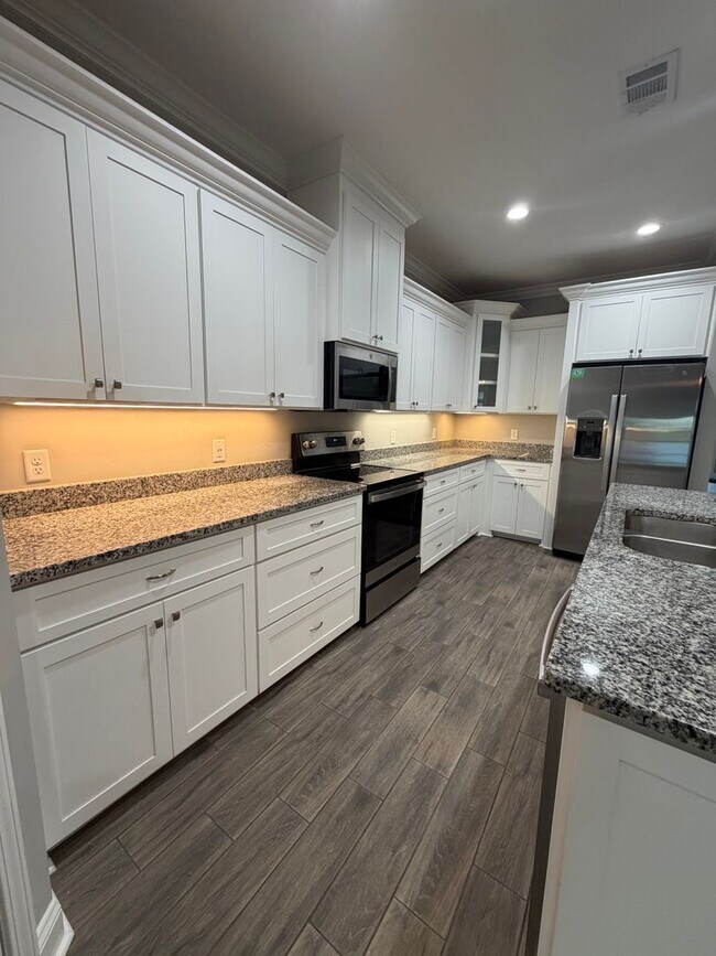 Building Photo - 158 The Villas Wy