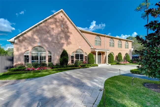 Building Photo - 12445 Memorial Dr