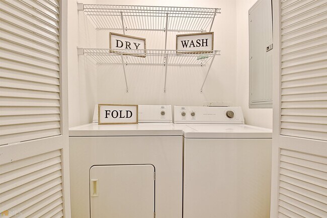 Building Photo - 72 Cobblestone Creek