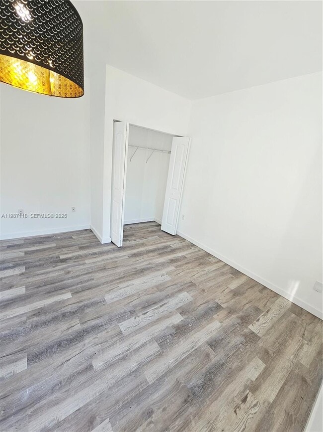 Building Photo - 127 NE 184th Terrace