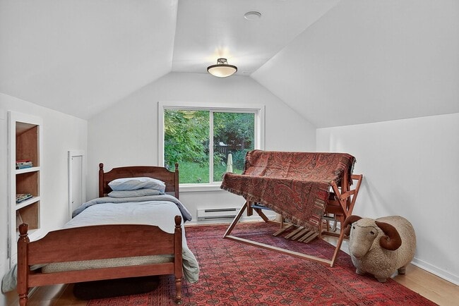 Building Photo - Quintessential Boulder Cottage in Mapleton...