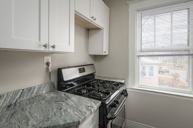 Building Photo - 3220 Bayonne Ave