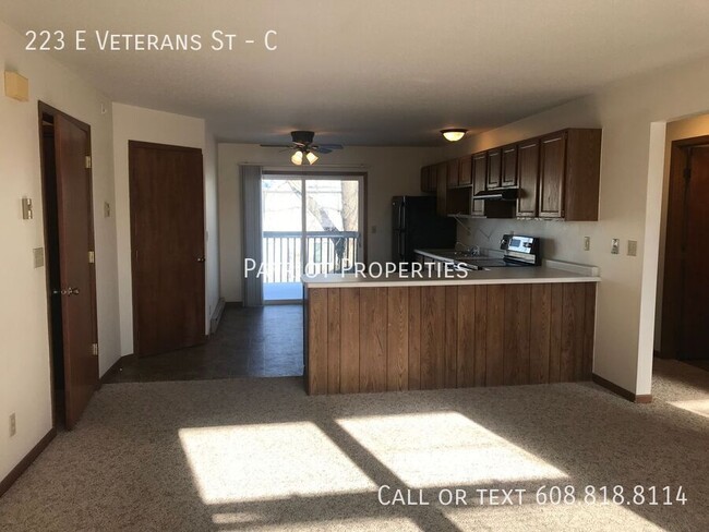 Building Photo - 223 E Veterans St
