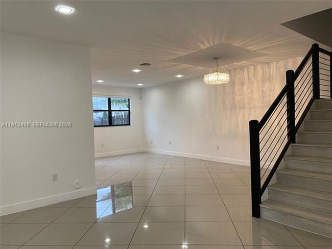 Building Photo - 10440 NW 78th Terrace