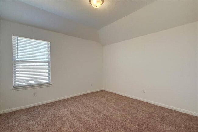 Building Photo - 113 Meadow Wood Cv