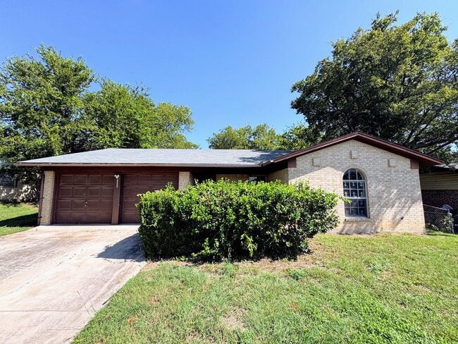 Primary Photo - 1205 Hughes Ave