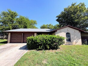 Building Photo - 1205 Hughes Ave