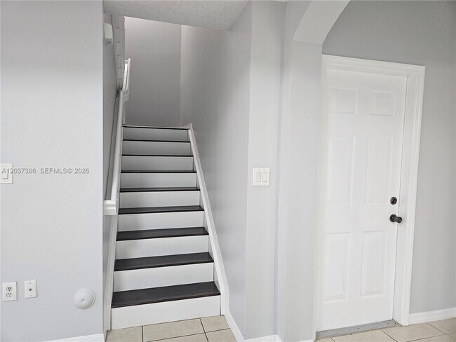 Building Photo - 15270 SW 30th Terrace