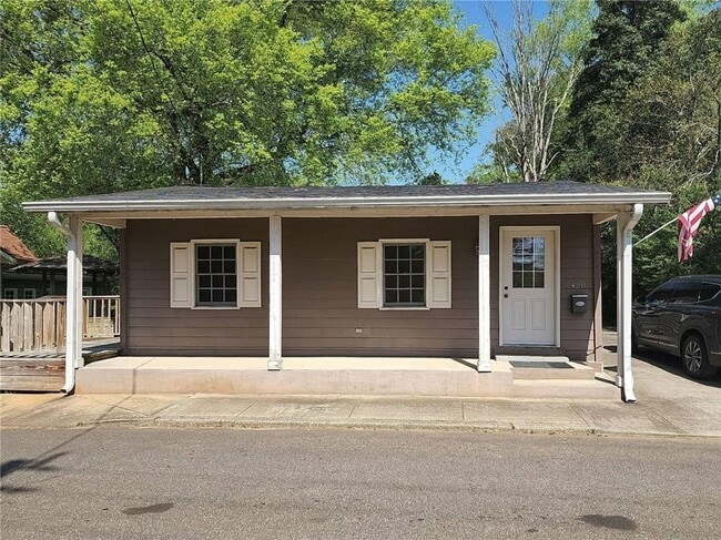 Primary Photo - 420 Bartow St